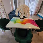 Διαμέρισμα Azizi 3 Luxury - Pool & *