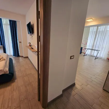 Apartamento Azizi 3 Luxury - Pool &