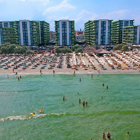 Azizi 3 Luxury - Pool & * Năvodari