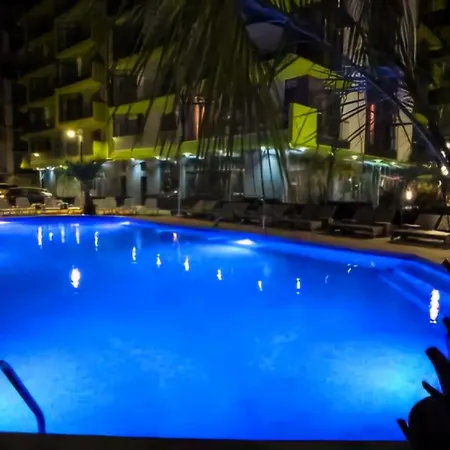 Azizi 3 Luxury - Pool & Apartment *